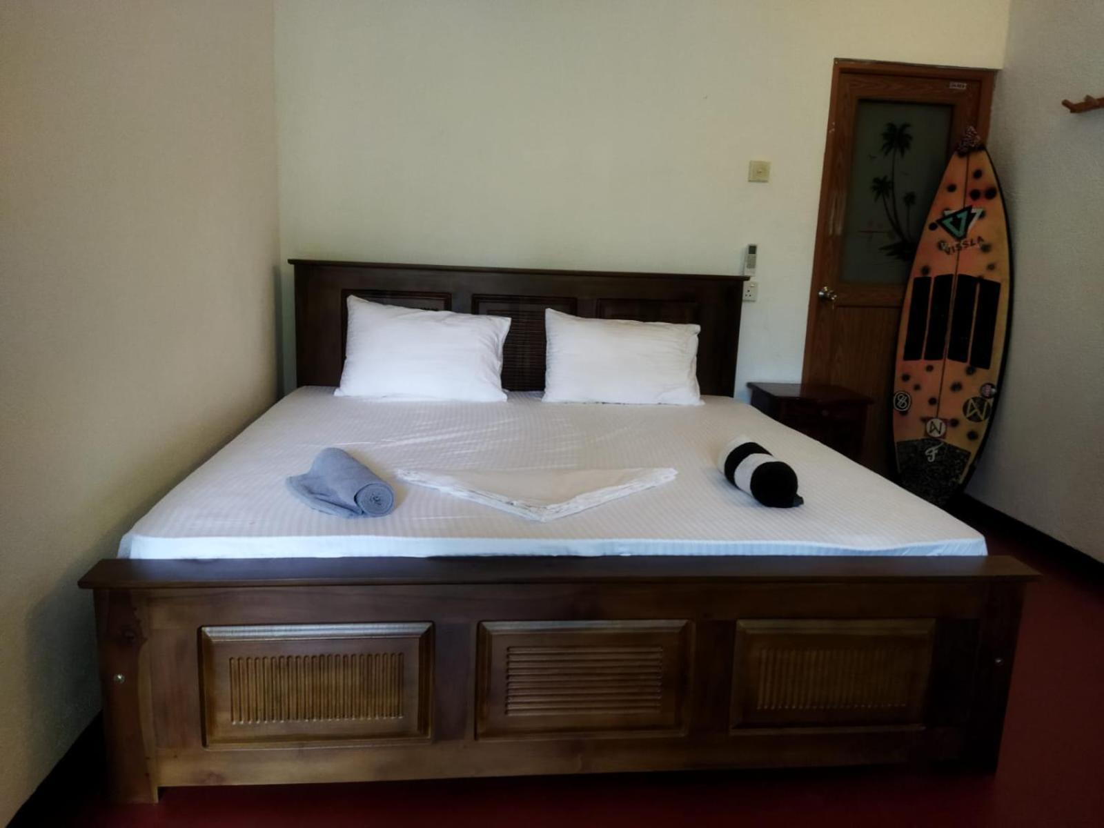 Lion Paradise Surf Beach Matara Ngoại thất bức ảnh